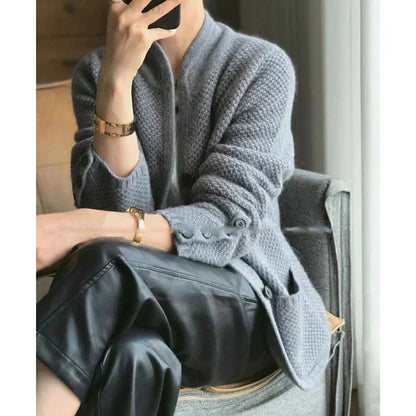 ARIA - CLASSIC WOOL CARDIGAN